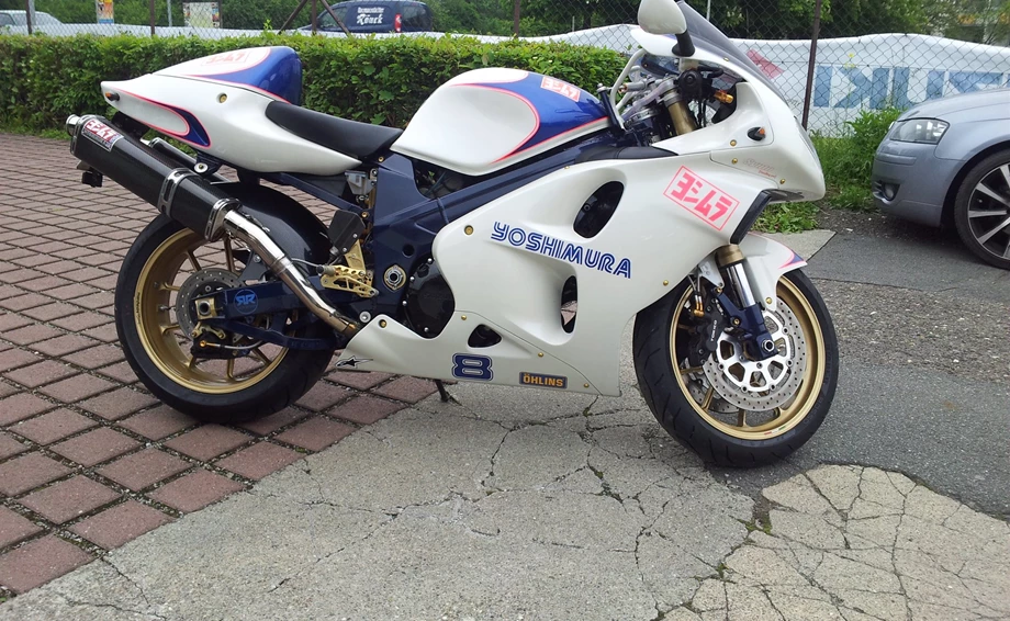 Umbgebautes Motorrad Suzuki TL 1000 R Bild 1: Umbgebautes Motorrad Suzuki TL 1000 R