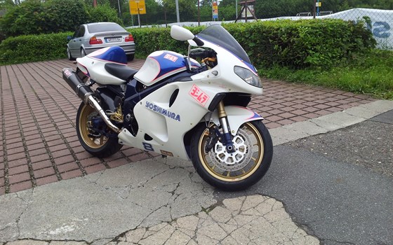 Umgebautes Motorrad Suzuki TL 1000 R von Motorrad Otto - Bild 2 Umgebautes Motorrad Suzuki TL 1000 R von Motorrad Otto - Bild 2