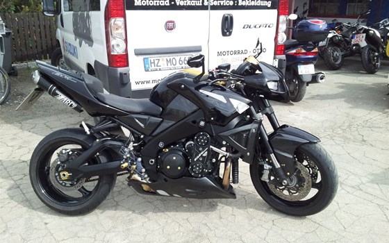 Umgebautes Motorrad Suzuki B-King von Motorrad Otto - Bild 1 Umgebautes Motorrad Suzuki B-King von Motorrad Otto - Bild 1