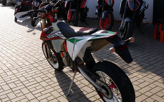 Umgebautes Motorrad KTM 500 EXC-F SIX DAYS von motoroox GmbH - Bild 17 Umgebautes Motorrad KTM 500 EXC-F SIX DAYS von motoroox GmbH - Bild 17