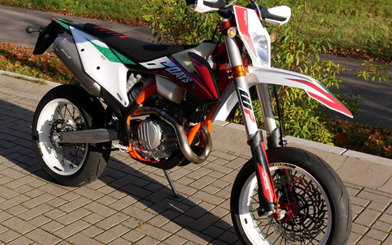 Umgebautes Motorrad KTM 500 EXC-F SIX DAYS von motoroox GmbH - Bild 14 Umgebautes Motorrad KTM 500 EXC-F SIX DAYS von motoroox GmbH - Bild 14