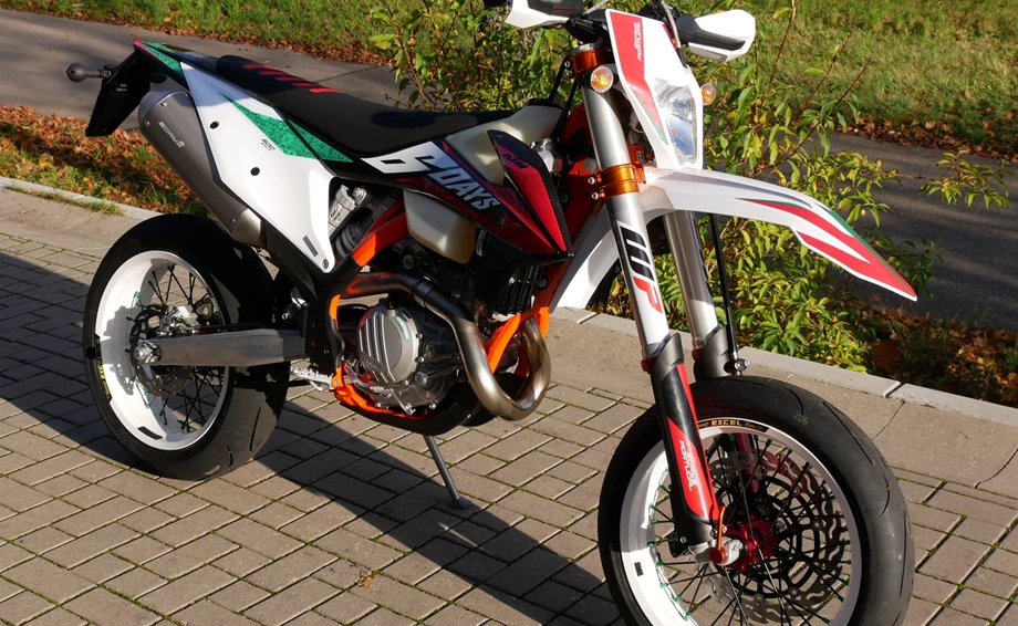 Umbgebautes Motorrad KTM 500 EXC-F SIX DAYS Bild 14: Umbgebautes Motorrad KTM 500 EXC-F SIX DAYS