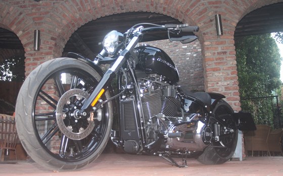 Umgebautes Motorrad Harley-Davidson Softail Breakout 114 FXBRS von X-Trem Custombikes - Bild 9 Umgebautes Motorrad Harley-Davidson Softail Breakout 114 FXBRS von X-Trem Custombikes - Bild 9