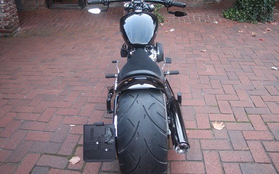 Umgebautes Motorrad Harley-Davidson Softail Breakout 114 FXBRS von X-Trem Custombikes - Bild 3 Umgebautes Motorrad Harley-Davidson Softail Breakout 114 FXBRS von X-Trem Custombikes - Bild 3
