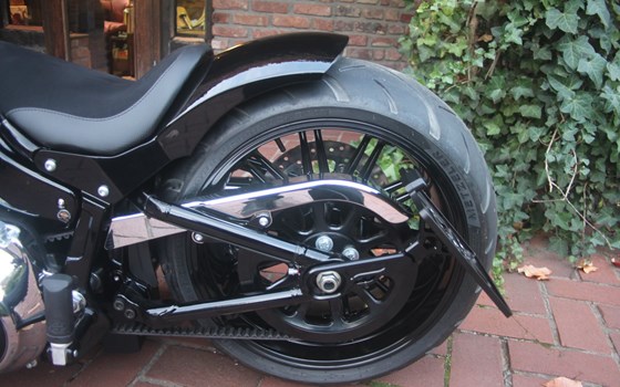 Umgebautes Motorrad Harley-Davidson Softail Breakout 114 FXBRS von X-Trem Custombikes - Bild 13 Umgebautes Motorrad Harley-Davidson Softail Breakout 114 FXBRS von X-Trem Custombikes - Bild 13