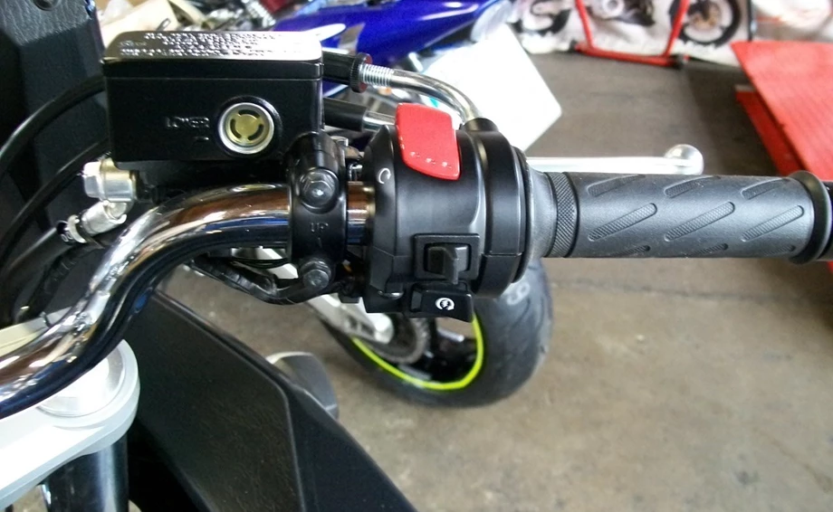 Umbgebautes Motorrad Suzuki Bandit 1250S Bild 5: Umbgebautes Motorrad Suzuki Bandit 1250S