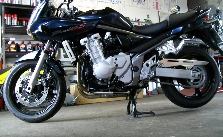 Umbgebautes Motorrad Suzuki Bandit 1250S Bild 1: Umbgebautes Motorrad Suzuki Bandit 1250S