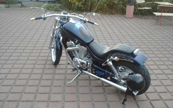 Umgebautes Motorrad Suzuki Intruder VS 800 von Motorrad Otto - Bild 1 Umgebautes Motorrad Suzuki Intruder VS 800 von Motorrad Otto - Bild 1