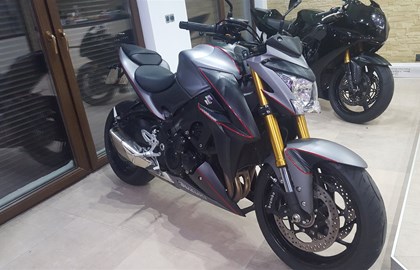 Suzuki GSX-S1000 Custom Bike