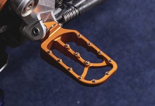 KTM 690 Enduro R KTM 690 Enduro R