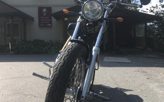 Umgebautes Motorrad Yamaha XV 535 Virago von Reibnkustomizastahlhelm - Bild 6 Umgebautes Motorrad Yamaha XV 535 Virago von Reibnkustomizastahlhelm - Bild 6