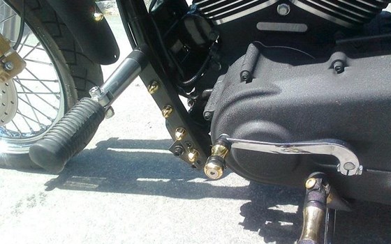 Umgebautes Motorrad Harley-Davidson Dyna Street Bob FXDB von Reibnkustomizastahlhelm - Bild 11 Umgebautes Motorrad Harley-Davidson Dyna Street Bob FXDB von Reibnkustomizastahlhelm - Bild 11