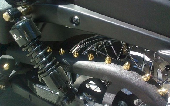 Umgebautes Motorrad Harley-Davidson Dyna Street Bob FXDB von Reibnkustomizastahlhelm - Bild 7 Umgebautes Motorrad Harley-Davidson Dyna Street Bob FXDB von Reibnkustomizastahlhelm - Bild 7