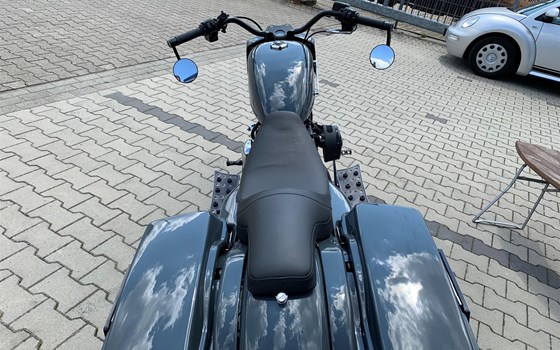 Umgebautes Motorrad Harley-Davidson Road King Classic FLHRC von MotorradIbbenbuerenGmbH - Bild 3 Umgebautes Motorrad Harley-Davidson Road King Classic FLHRC von MotorradIbbenbuerenGmbH - Bild 3
