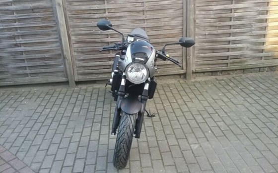 Umgebautes Motorrad Suzuki SV650X von Motorradschmiede Falkensee - Bild 3 Umgebautes Motorrad Suzuki SV650X von Motorradschmiede Falkensee - Bild 3