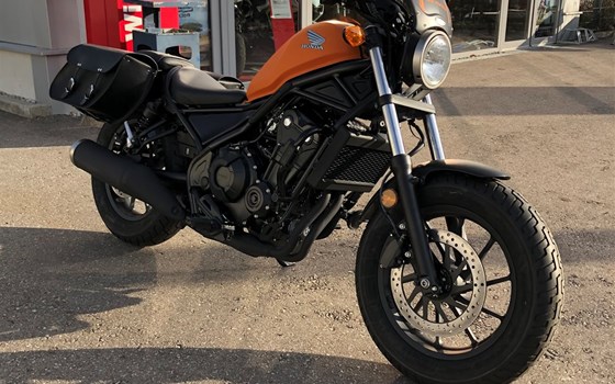 Umgebautes Motorrad Honda CMX500 Rebel von Motorrad-Shop GmbH Evecan - Bild 2 Umgebautes Motorrad Honda CMX500 Rebel von Motorrad-Shop GmbH Evecan - Bild 2