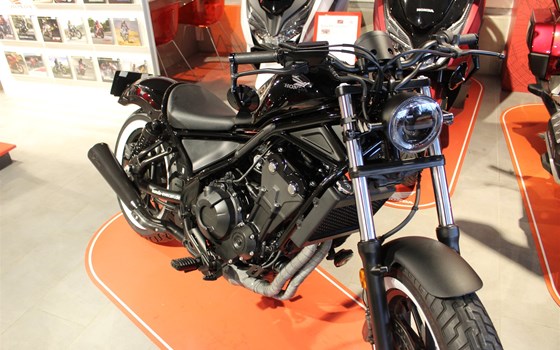 Umgebautes Motorrad Honda CMX500 Rebel von Motorrad-Shop GmbH Evecan - Bild 1