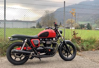 Triumph Bonneville SE