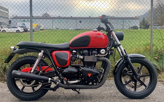 Umgebautes Motorrad Triumph Bonneville SE von Pat-Bikes AG - Bild 3 Umgebautes Motorrad Triumph Bonneville SE von Pat-Bikes AG - Bild 3