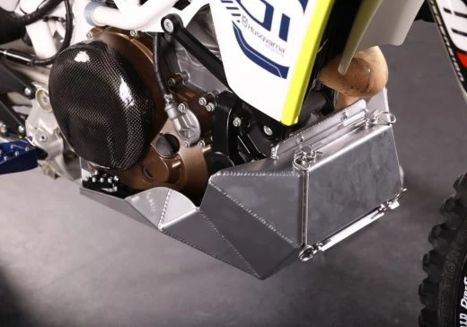 Umbgebautes Motorrad KTM 690 Enduro R Bild 3: Umbgebautes Motorrad KTM 690 Enduro R