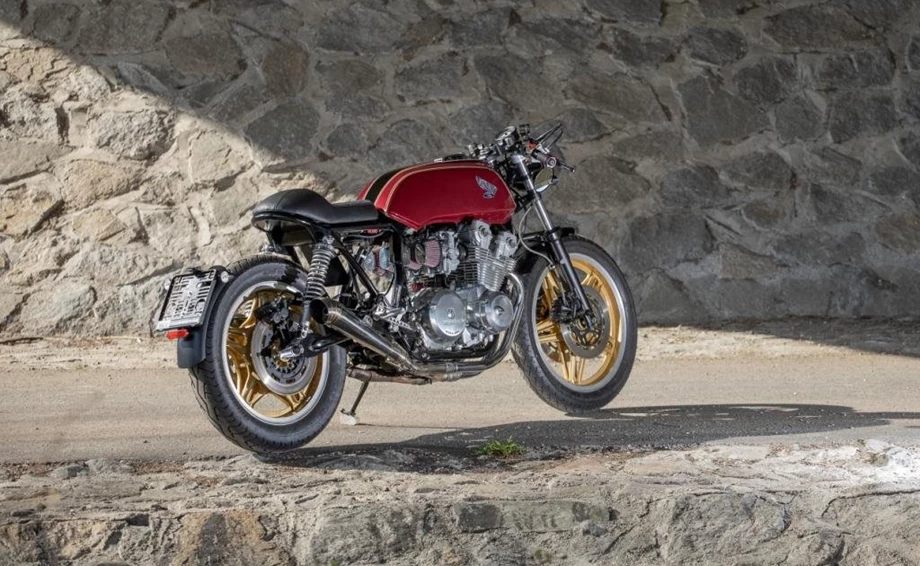 Umbgebautes Motorrad Honda CB 750 Bol d'Or Bild 5: Umbgebautes Motorrad Honda CB 750 Bol d'Or