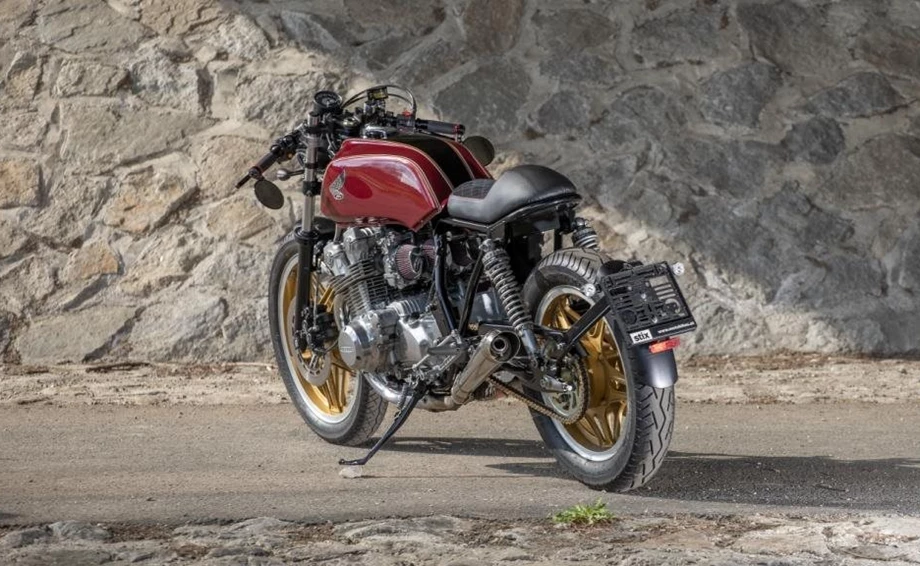 Umbgebautes Motorrad Honda CB 750 Bol d'Or Bild 6: Umbgebautes Motorrad Honda CB 750 Bol d'Or