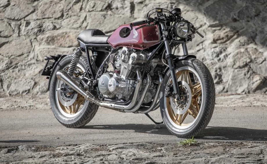 Umbgebautes Motorrad Honda CB 750 Bol d'Or Bild 9: Umbgebautes Motorrad Honda CB 750 Bol d'Or