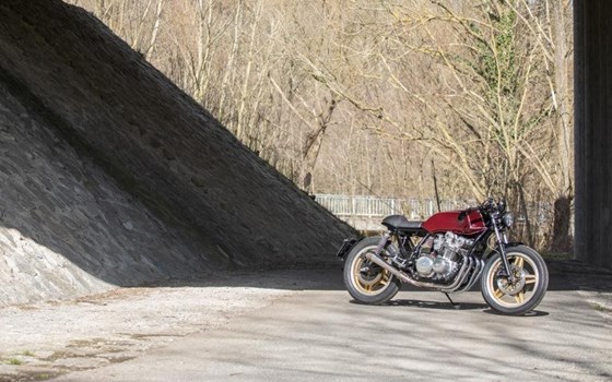 Umgebautes Motorrad Honda CB 750 Bol d'Or von Stix KFZ-Handels GmbH - Bild 1 Umgebautes Motorrad Honda CB 750 Bol d'Or von Stix KFZ-Handels GmbH - Bild 1