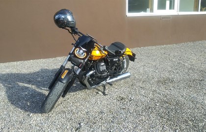 Moto Guzzi V9 Roamer Custom Bike