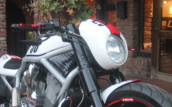 Umgebautes Motorrad Harley-Davidson V-Rod VRSCA von X-Trem Custombikes - Bild 17 Umgebautes Motorrad Harley-Davidson V-Rod VRSCA von X-Trem Custombikes - Bild 17