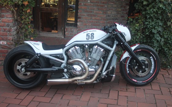 Umgebautes Motorrad Harley-Davidson V-Rod VRSCA von X-Trem Custombikes - Bild 21 Umgebautes Motorrad Harley-Davidson V-Rod VRSCA von X-Trem Custombikes - Bild 21