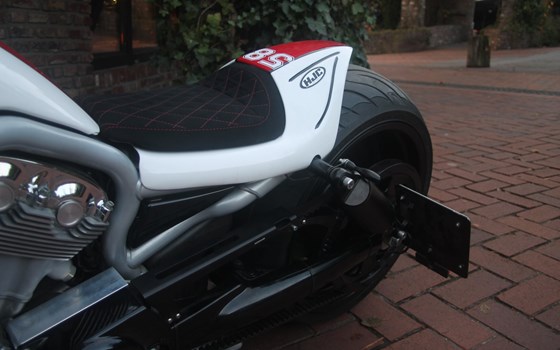 Umgebautes Motorrad Harley-Davidson V-Rod VRSCA von X-Trem Custombikes - Bild 10 Umgebautes Motorrad Harley-Davidson V-Rod VRSCA von X-Trem Custombikes - Bild 10