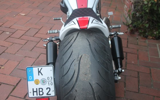 Umgebautes Motorrad Harley-Davidson V-Rod VRSCA von X-Trem Custombikes - Bild 12 Umgebautes Motorrad Harley-Davidson V-Rod VRSCA von X-Trem Custombikes - Bild 12