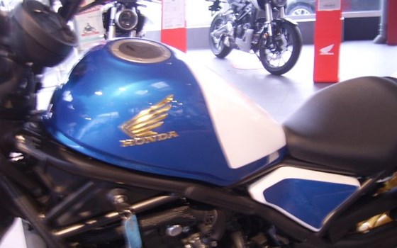 Umgebautes Motorrad Honda CMX500 Rebel von Auto-Boos GmbH - Bild 17 Umgebautes Motorrad Honda CMX500 Rebel von Auto-Boos GmbH - Bild 17