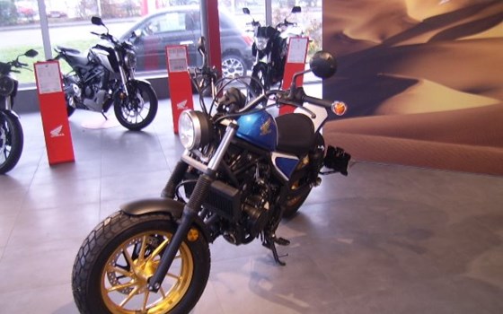 Umgebautes Motorrad Honda CMX500 Rebel von Auto-Boos GmbH - Bild 9 Umgebautes Motorrad Honda CMX500 Rebel von Auto-Boos GmbH - Bild 9