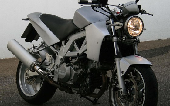Umgebautes Motorrad Suzuki SV 1000 von OffroaTT - Bild 3 Umgebautes Motorrad Suzuki SV 1000 von OffroaTT - Bild 3