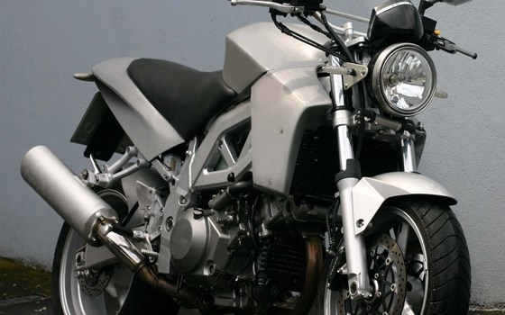 Umgebautes Motorrad Suzuki SV 1000 von OffroaTT - Bild 5 Umgebautes Motorrad Suzuki SV 1000 von OffroaTT - Bild 5