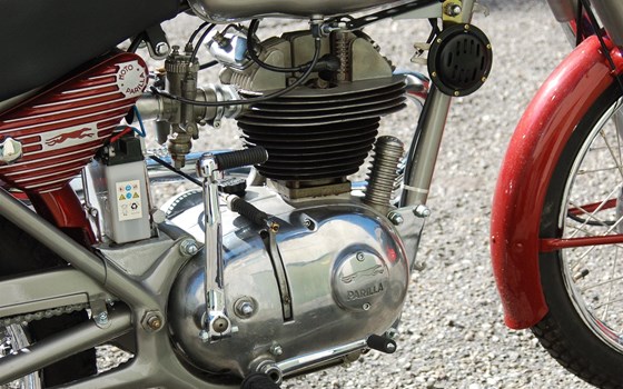 Umgebautes Motorrad Moto Parilla Trailmaster 250 von clites - Bild 12