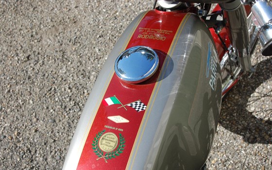 Umgebautes Motorrad Moto Parilla Trailmaster 250 von clites - Bild 22