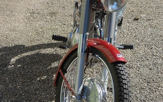 Umgebautes Motorrad Moto Parilla Trailmaster 250 von clites - Bild 29