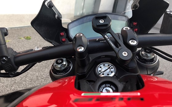 Umgebautes Motorrad Ducati Monster 821 von Kevin Auer Bike Performance GmbH - Bild 6 Umgebautes Motorrad Ducati Monster 821 von Kevin Auer Bike Performance GmbH - Bild 6