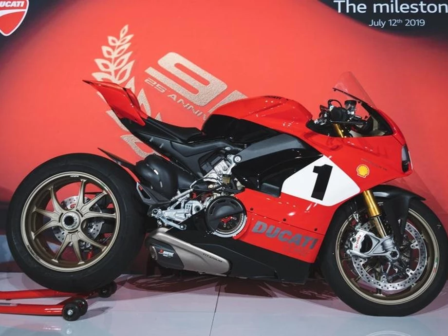 Umbgebautes Motorrad Ducati Panigale V4 S Bild 6: Umbgebautes Motorrad Ducati Panigale V4 S