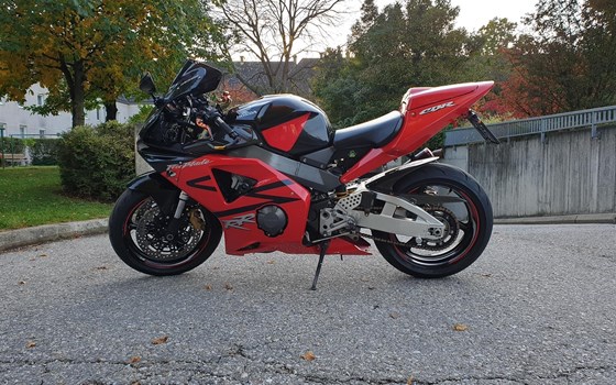 Umgebautes Motorrad Honda CBR 900 RR Fireblade von AndiRS4 - Bild 2