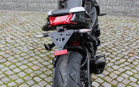 Umgebautes Motorrad Suzuki GSX-S1000 von Zweirad Nürnberger - Bild 4 Umgebautes Motorrad Suzuki GSX-S1000 von Zweirad Nürnberger - Bild 4