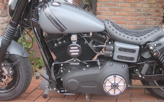 Umgebautes Motorrad Harley-Davidson Dyna Fat Bob FXDF von X-Trem Custombikes - Bild 15 Umgebautes Motorrad Harley-Davidson Dyna Fat Bob FXDF von X-Trem Custombikes - Bild 15