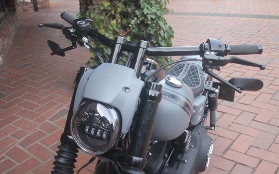 Umgebautes Motorrad Harley-Davidson Dyna Fat Bob FXDF von X-Trem Custombikes - Bild 7 Umgebautes Motorrad Harley-Davidson Dyna Fat Bob FXDF von X-Trem Custombikes - Bild 7