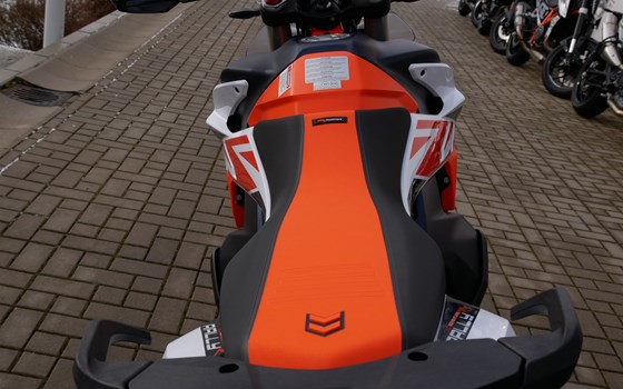 Umgebautes Motorrad KTM 790 Adventure R Rally von motoroox GmbH - Bild 11 Umgebautes Motorrad KTM 790 Adventure R Rally von motoroox GmbH - Bild 11