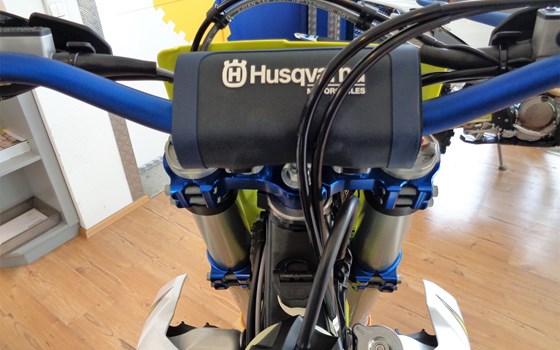 Umgebautes Motorrad Husqvarna TE 300i Jarvis Edition von MB Motoparts - Bild 7 Umgebautes Motorrad Husqvarna TE 300i Jarvis Edition von MB Motoparts - Bild 7
