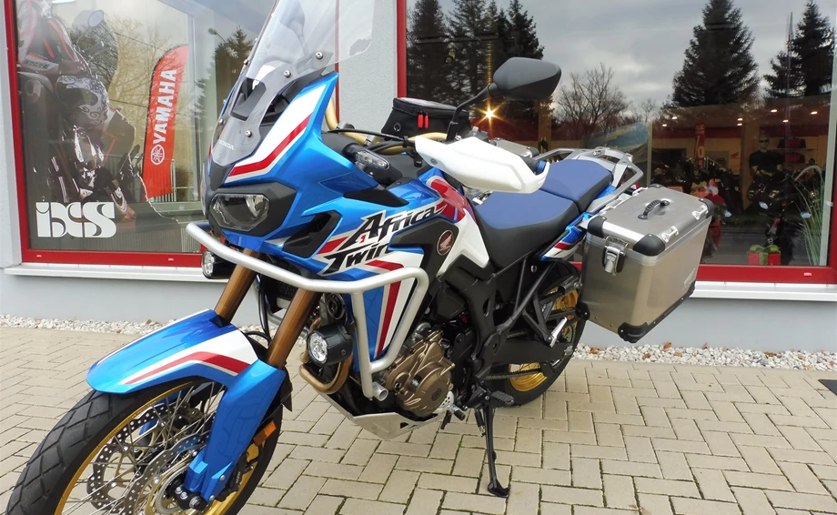 Umbgebautes Motorrad Honda CRF1000L Africa Twin DCT Bild 1: Umbgebautes Motorrad Honda CRF1000L Africa Twin DCT