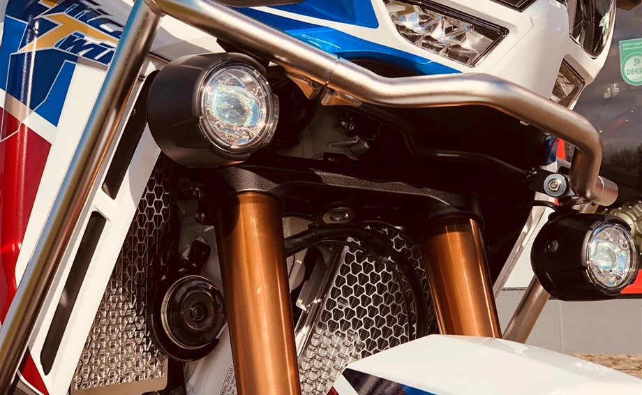 Rebuilt motorbike Honda CRF1100L Africa Twin Adventure Sports Bild 3: Rebuilt motorbike Honda CRF1100L Africa Twin Adventure Sports